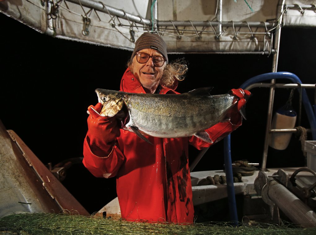 pete holding a salmon